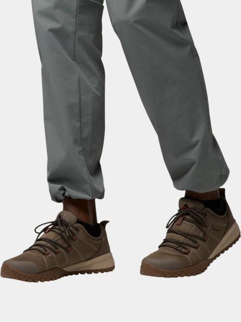 pantofi pt. barbati Columbia Fairbanks Low maro 11